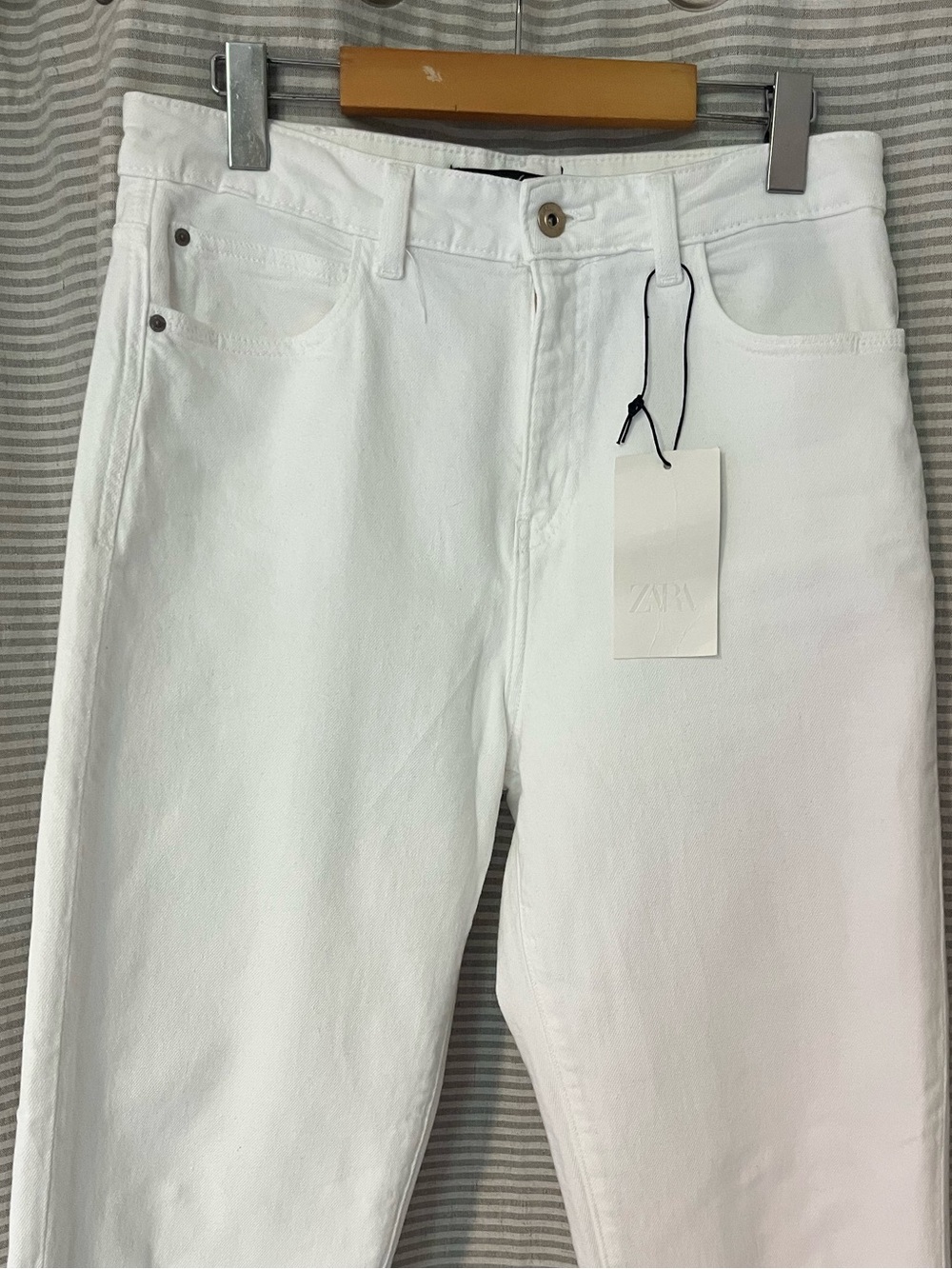 Mom Fit Zara Jeans (White) NWT - Picture 2 of 8